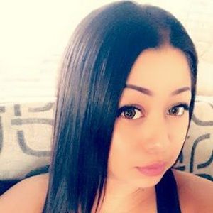 Meet your Posher, Lory